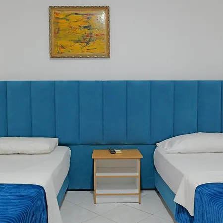 Eden Sarandë