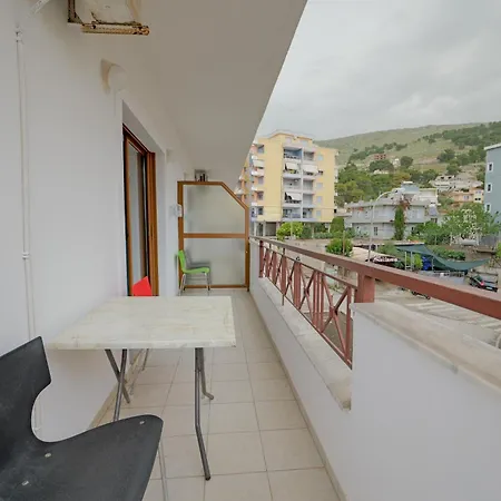 Eden Sarandë